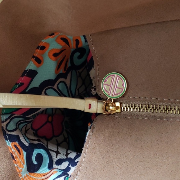 Lilly Pulitzer purse suede - Picture 5 of 9